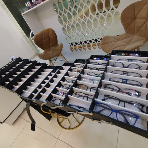 چمدان فایل ۶۰ و 80 تایی عینک آفتابی و طبی